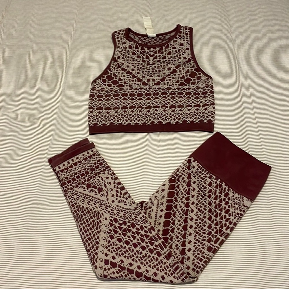 FABLETICS workout set